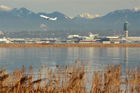 YVR wins Airport of the Year!