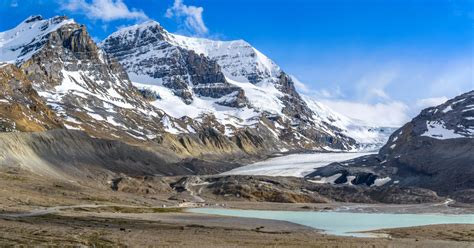 The Ultimate Guide of Columbia Icefields Parkway | Adventures.com