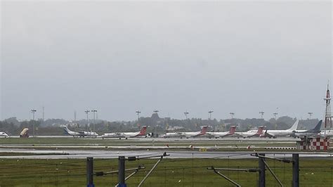 Arrival, departure operations at Chennai airport suspended - The Hindu