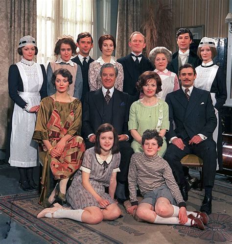 Elegance of Fashion: Review: Upstairs, Downstairs - Series 5 (1975)