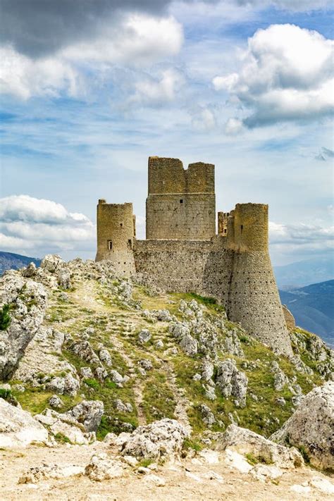 The Castle of Rocca Calascio Stock Image - Image of fortress, ladyhawke ...