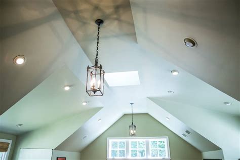 16 Unique Vaulted Ceiling Lighting Ideas for Your Home