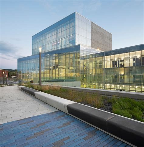 Sciences Complex at the MIL Campus of the Université de Montréal - Building