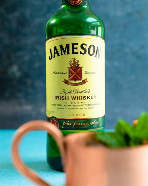 10 Irish Whiskey Cocktails & Jameson Drinks – A Couple Cooks