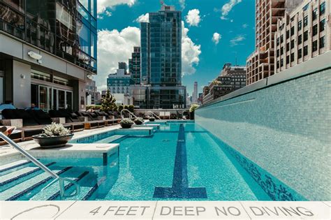 8 Fabulous Chicago Hotel Rooftop Pools For An Ultimate Daycation