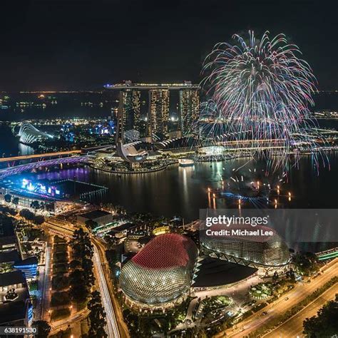 180 Marina Bay Sands Fireworks Stock Photos, High-Res Pictures, and ...