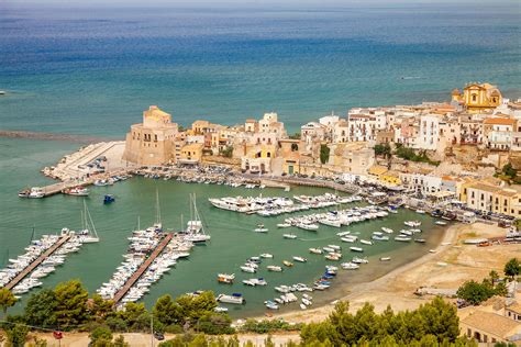 Castellammare del Golfo, Sicily - The Thinking Traveller