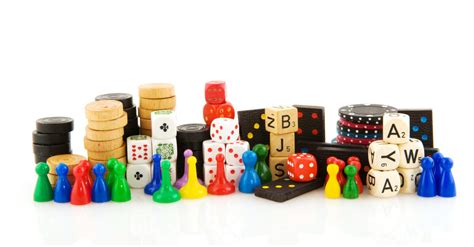 25 Foolproof Game Night Ideas | Say Hello to Your New Favorite Games!