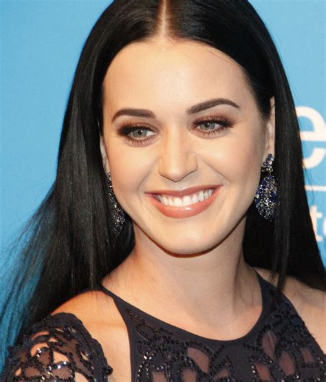 File:Katy Perry UNICEF 2012.jpg - Wikipedia