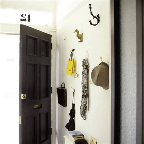 wall-hooks-ideas | These Tiny Homes