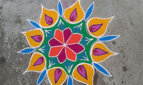 Symmetric rangoli... | Indian rangoli designs, Rangoli designs, Indian ...