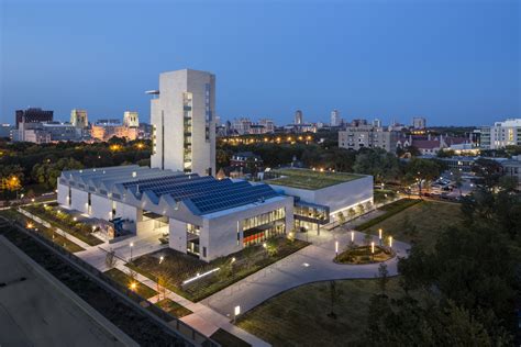 Logan Center for the Arts – Tod Williams Billie Tsien Architects