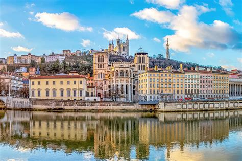 Cathédrale Saint-Jean-Baptiste in Lyon - Visit a Historic Roman ...