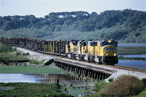 UP: What Is a Flatcar Rail Car?