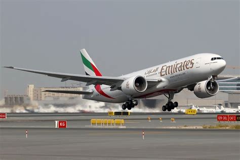 Emirates Fleet Boeing 777-200LR Details and Pictures