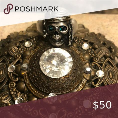 Captain jack sparrow skull ring | Skull ring, Captain jack sparrow, Eye ...