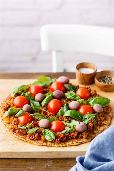 The Best Paleo Bolognese Pizza (Satisfy Your Pizza Craving) - Paleo Grubs