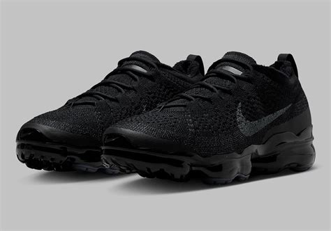 Nike Vapormax 2023 Flyknit Triple Black DV1678-003 | SneakerNews.com