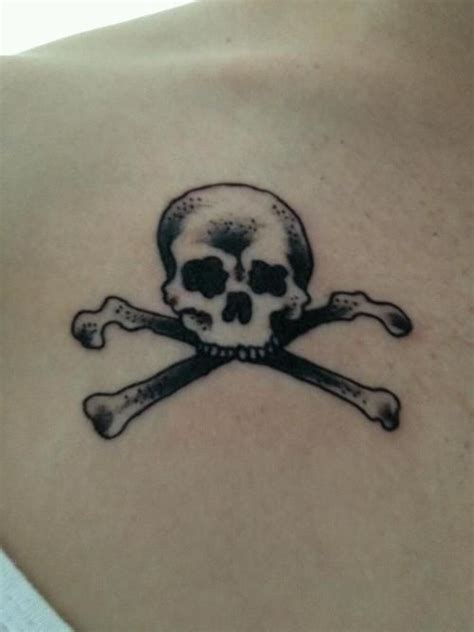 32 best Bones And Skull Tattoos images on Pinterest | Skull tattoos ...