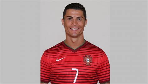 Official Portugal 2014 Shirt Signed by Ronaldo - CharityStars