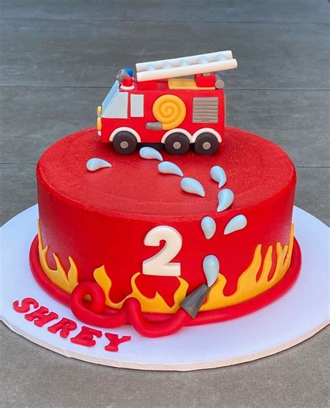 Fire truck cake – Artofit