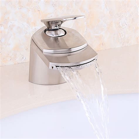 Luxury Bric Modern 1-Hole Waterfall Bathroom Sink Faucet Single Handle ...