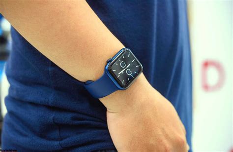 Series 6 Apple Watch Blue Aluminum: First Impression, Hands-On