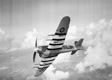 A_Hawker_Typhoon_Mk_IB_of_No._486_Squadron_RAF,_27_October_1943 ...