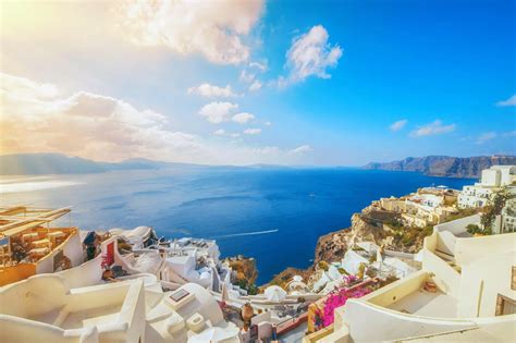 The Mysterious Beauty of Santorini’s Caldera | santorinibesttours.com