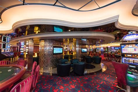 Casino Royale on Royal Caribbean Oasis of the Seas Cruise Ship - Cruise ...