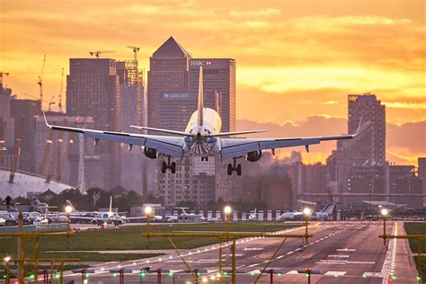 London City Airport LCY : r/aviation