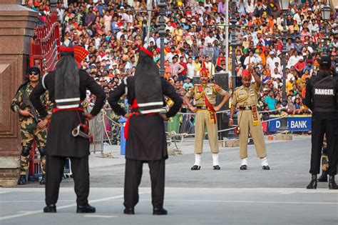 Wagah Border Tour | Wagah Border Booking | Lahore Wahgah Border Tour