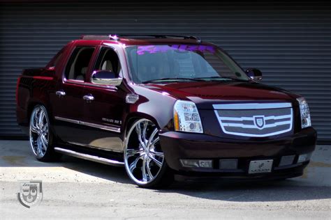 Cadillac Escalade EXT Luxury Pickup Truck Restyled by Lexani — CARiD ...