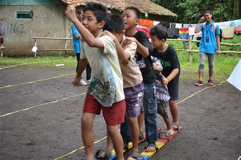 pendidikan: Permainan Tradisional Indonesia (Kampung Wisata Cilimus ...