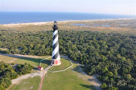 Lighthouses - The Outer Banks - North Carolina Famous Landmarks - The ...