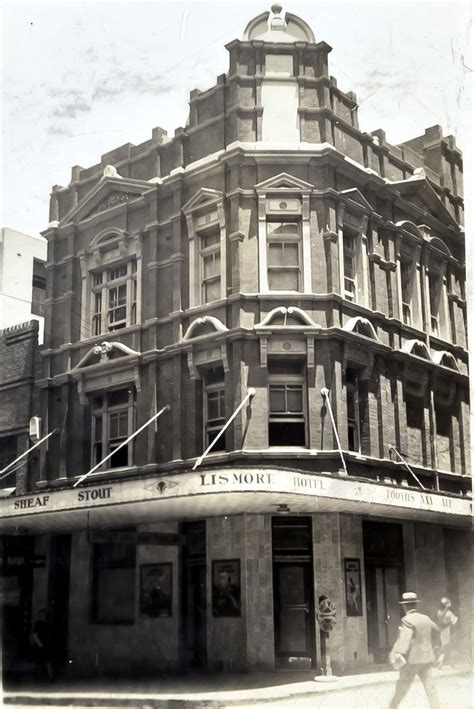 Sydney’s Lismore Hotel was hosted by ‘buxom brunette’ divorcee – TIME GENTS