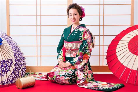 18 Customs and Traditions That Represent Japanese Culture - The Strong ...