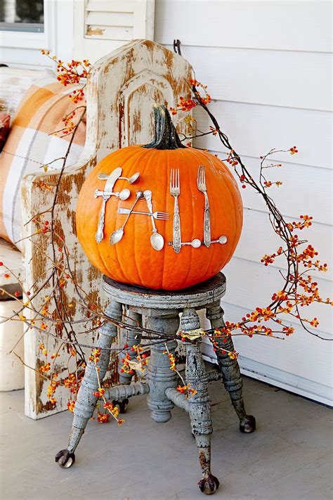 20 Spooky Farmhouse-Inspired Halloween Decor Ideas To Try This Year ...