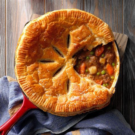 Beef Stew Skillet Pie Recipe | Taste of Home