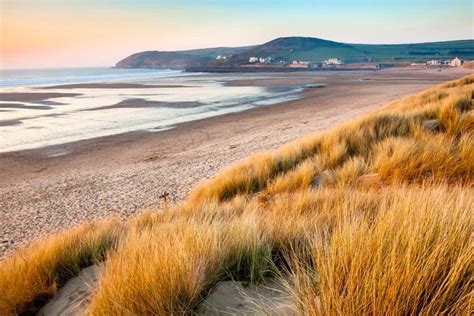 7 Amazing Places to Visit in Devon - Travel Passionate