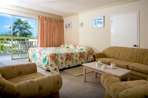 GOLDEN SANDS – HOTEL BARBADOS