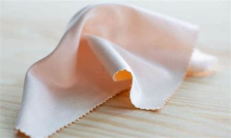 How to Clean Microfiber Glasses Cloth? - Constructioninformer