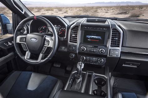 2019-ford-f150-raptor-interior-dash - The Fast Lane Truck