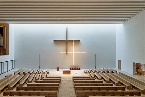 Modern church architecture: Between tradition and minimalism