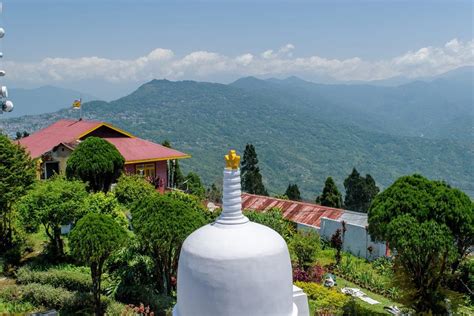 Sikkim Darjeeling Kalimpong Tour - BOUNDLESS HIMALAYAS NEPAL