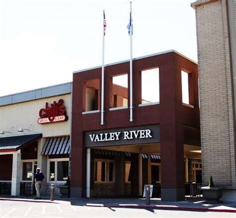 Valley River Center Mall | Eugene, Oregon {RV Parking} - Gr8 Travel Tips