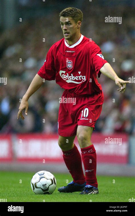 MICHAEL OWEN LIVERPOOL FC ANFIELD LIVERPOOL 30 July 2002 Stock Photo ...