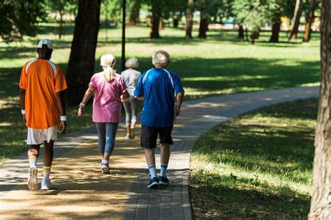 Walking Tips for Seniors – Walking 4 Old Guys