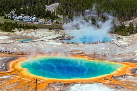 Experience Yellowstone: the Complete Guide to Yellowstone RV Camping ...