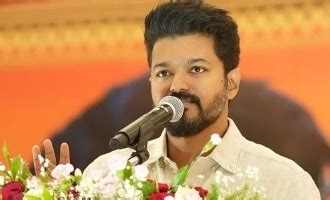 Thalapathy Vijay recites Dhanush's dialogue in the Students ...